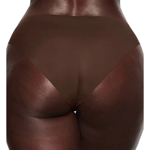 SKIMS Free Cut Mid Waist Bikini - Picture 2 of 5